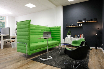 Lounge for meetings or phone calls